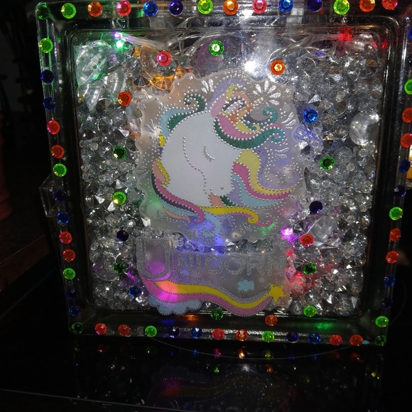 UNICORN NIGHT LIGHT - Picture 2 of 2